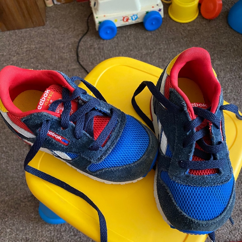 Toddler shoes... size 5 and 6
